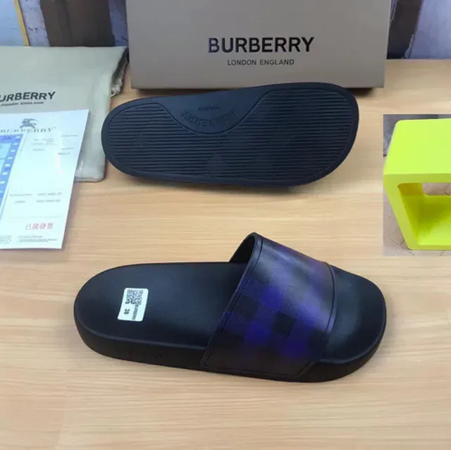 Burberry Black Blue Molded Rubber Sole Translucent Check-Pattern Strap Slippers 7