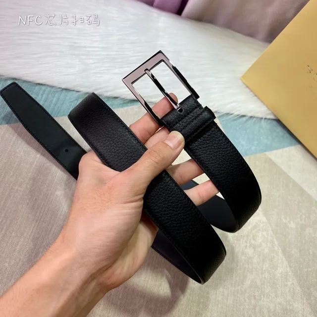 Burberry Black Silver Pebbled Reversible Leather Belt 6