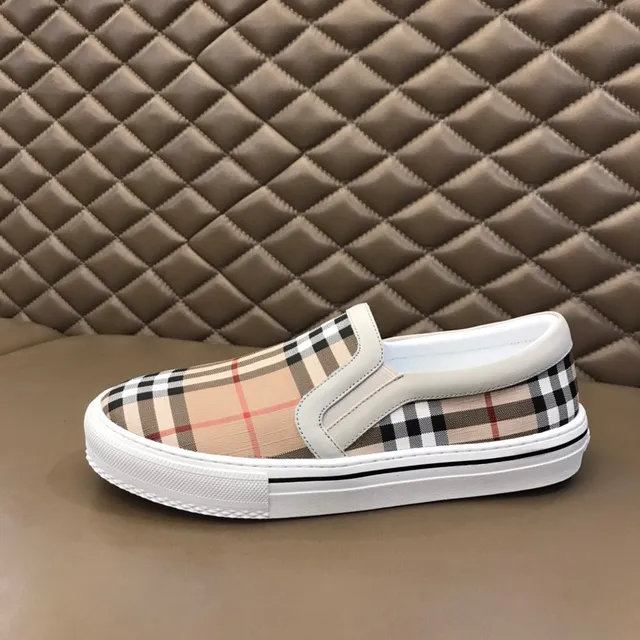 Burberry House Check Slip-On Sneaker Beige Multicolore Tissu Lifestyle Sneakers 6