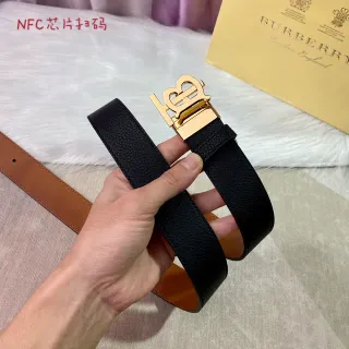 Burberry Knight কালো বাদামী দানাদার সোনালি TB মোনোগ্রাম বাকল চামড়ার বেল্ট