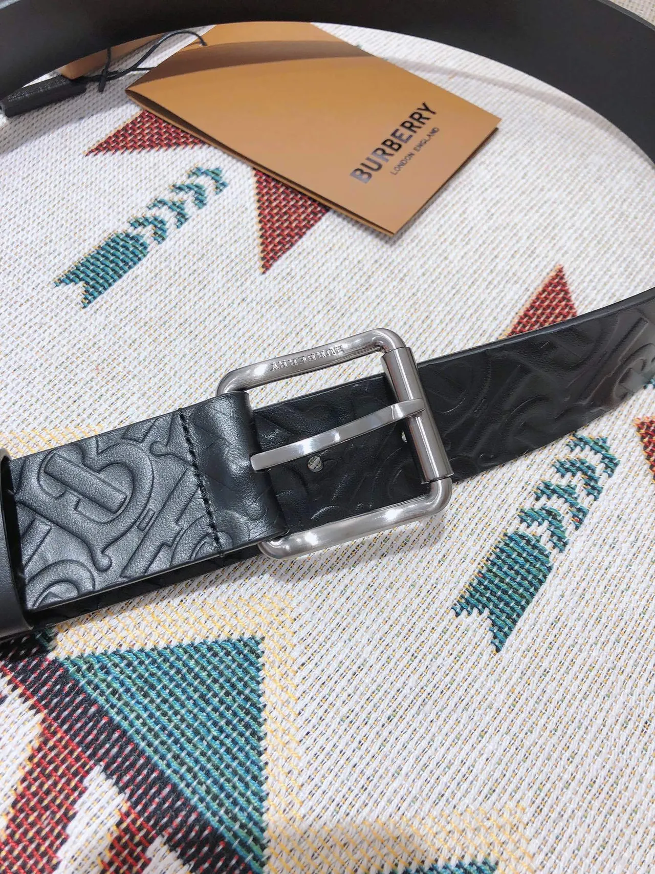 Burberry Knight Black Silver Embossed Monogram Buckle Leather Belt 7