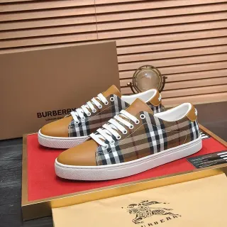 Burberry Knight Check এবং ট্যান লেদার লাইফস্টাইল স্নিকার