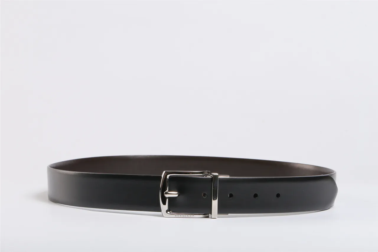 Burberry Knight Reversible Black Leather Belt 2