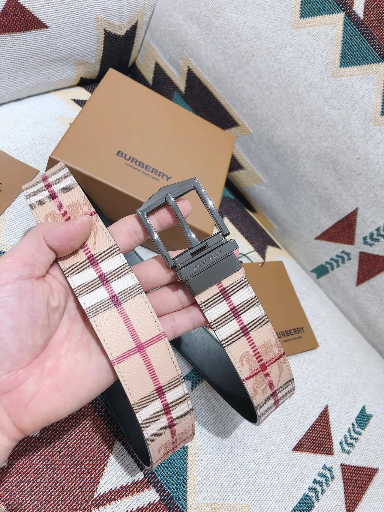 Burberry Cavaleiro Reversível Xadrez e Motivo Cavaleiro Cinto de Couro 2