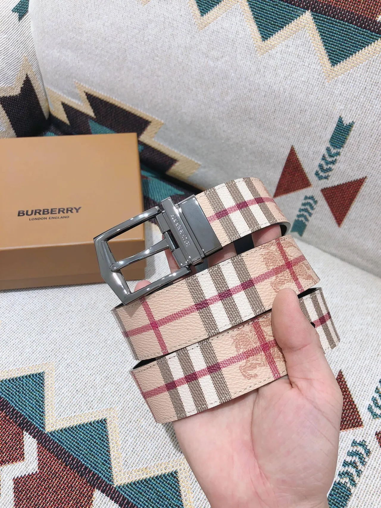 Burberry Cavaleiro Reversível Xadrez e Motivo Cavaleiro Cinto de Couro 3