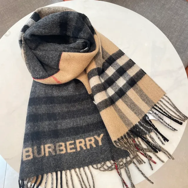 Burberry Nova Check Écharpe en Cachemire Gris Charbon 5
