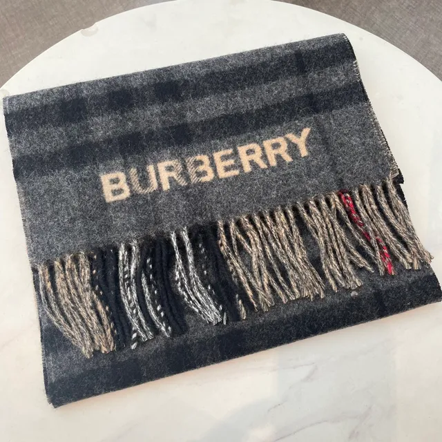 Burberry Nova Check Écharpe en Cachemire Gris Charbon 8