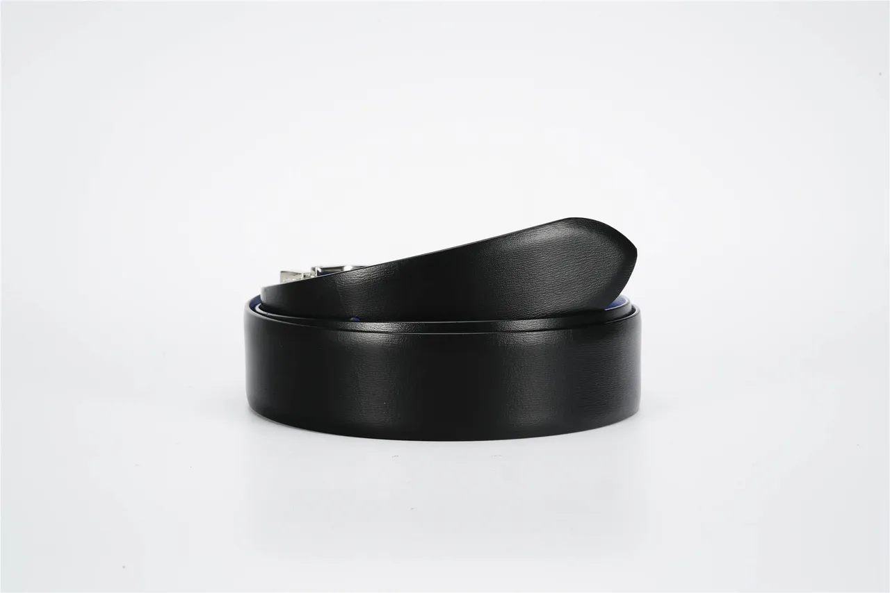 Burberry Reversible Belt Black Blue Two-Tone Leather Belt 3