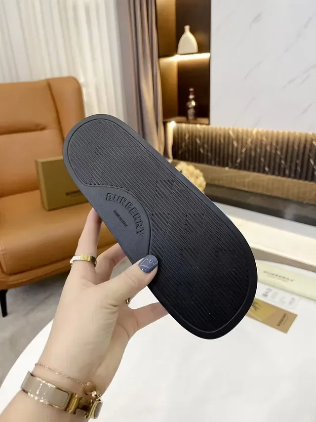 Burberry Slide Black Blue Single-Strap Slippers 3