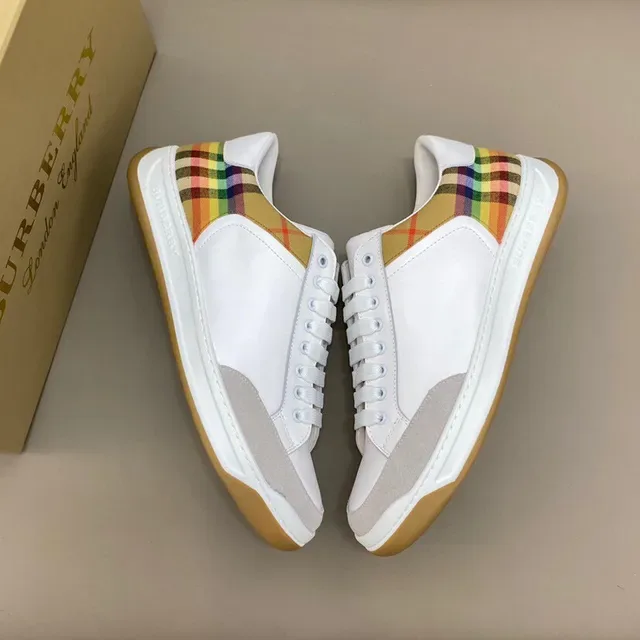 Burberry Sneakers Lifestyle Blanc Multicolore Bas en Cuir et Tissu à Carreaux 7