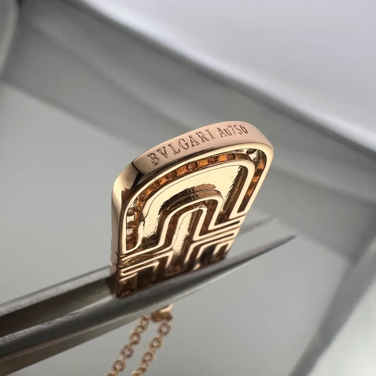 Bvlgari B.zero1 Geometric Mother-of-Pearl and Pavé Necklace 2