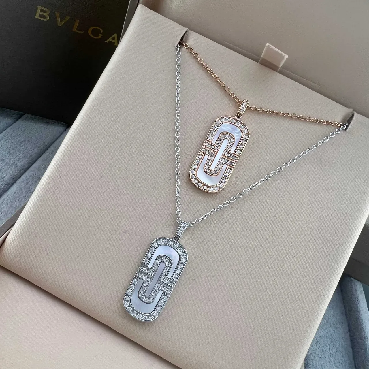Bvlgari B.zero1 Geometric Mother-of-Pearl and Pavé Necklace 6