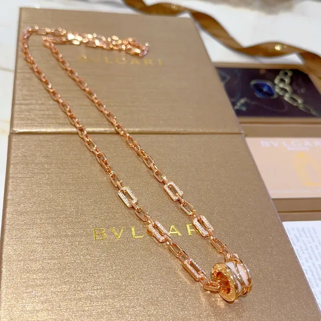 Bvlgari B.zero1 Or Rose et Céramique Blanche Collier de Diamants 6
