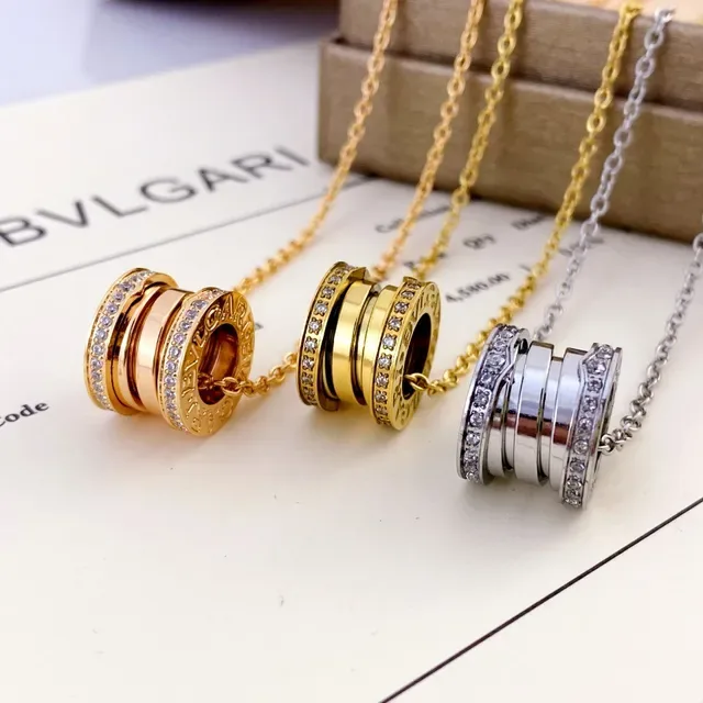 Bvlgari B.zero1 Collier à pendentif cylindrique rotatif 4