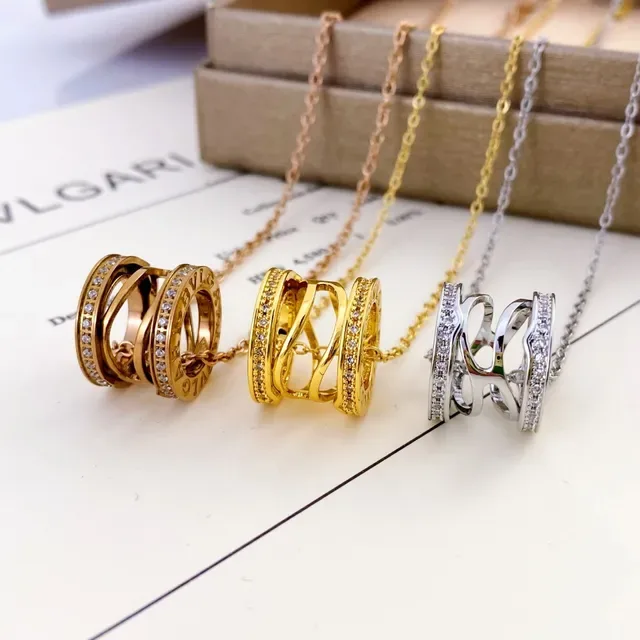 Bvlgari B.zero1 Collier à pendentif cylindrique rotatif 7