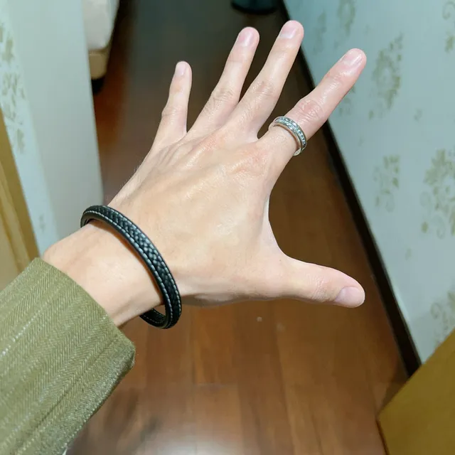 Bvlgari B.zero1 Rotating Dual-Band Pavé Ring 2