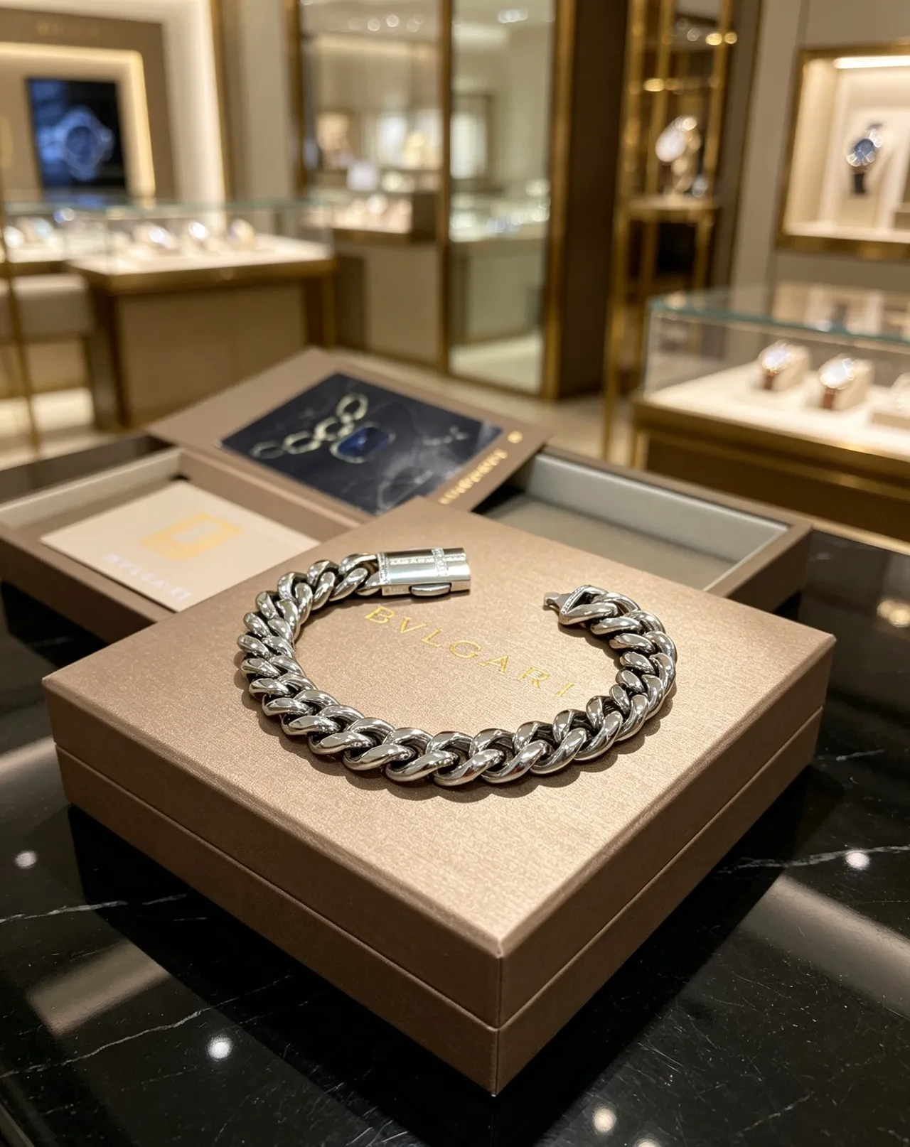 Bvlgari Iconica Bracelet argenté épais maillons curb-link poli 9