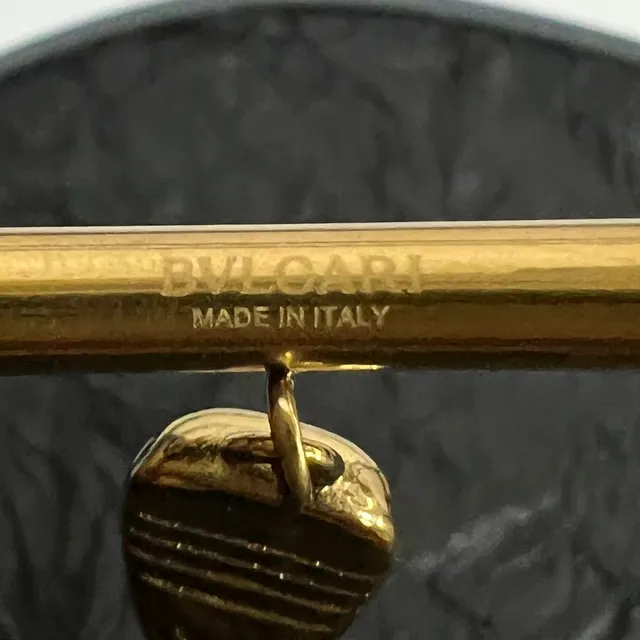 Bvlgari Bracelet à cordon rouge en or jaune avec émail 2
