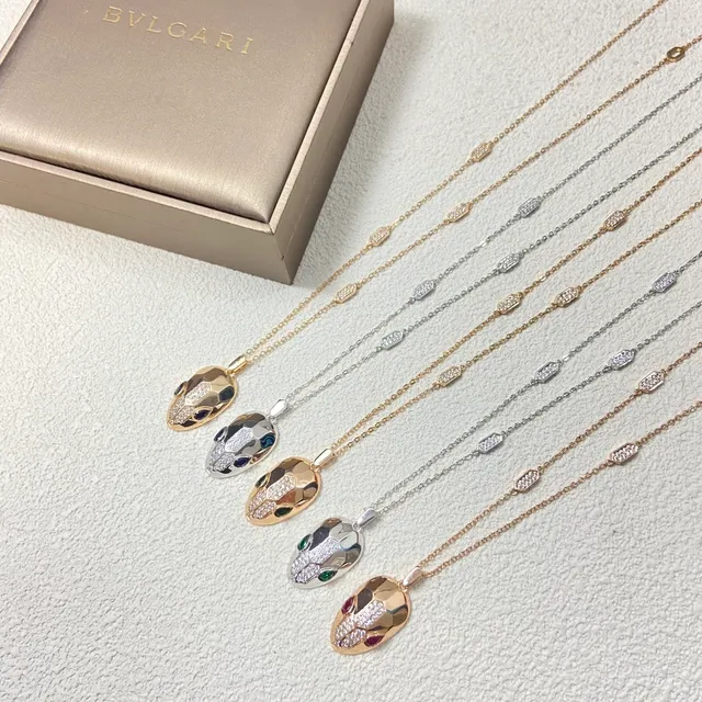 Bvlgari Serpenti قلادة رأس أفعى مقطّعة 2