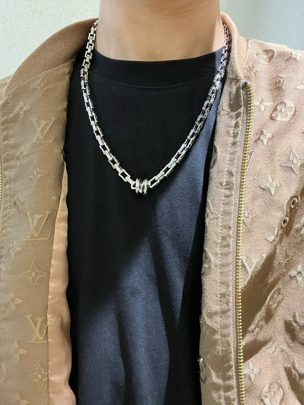 Bvlgari Serpenti-Inspired Twisted Clasp Silver-Tone Chain Necklace 8