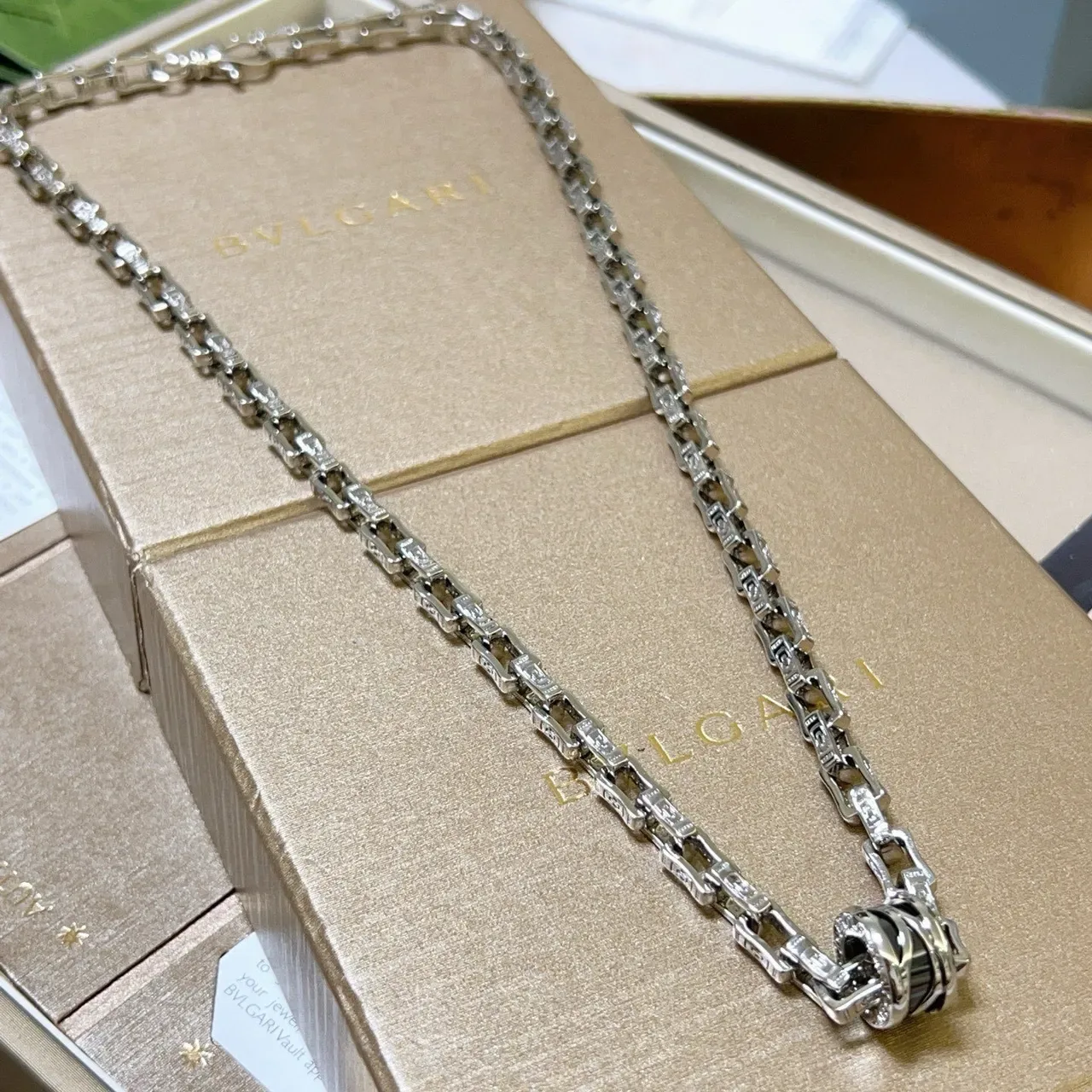 Bvlgari Serpenti-Inspired Twisted Clasp Silver-Tone Chain Necklace 9