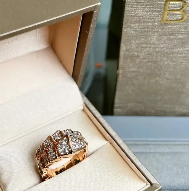 Bvlgari Serpenti Bague Diamants Pavé Or Rose 5