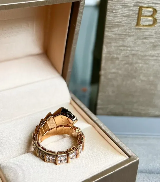 Bvlgari Serpenti Bague Diamants Pavé Or Rose 7