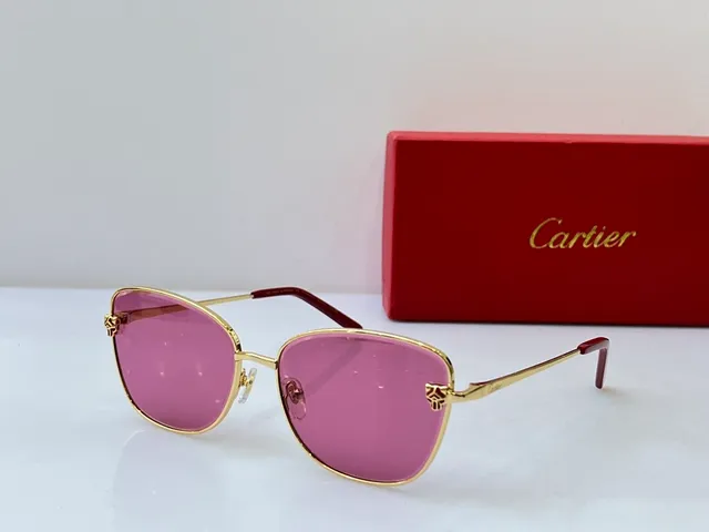Cartier সোনালি বেগুনি ধাতুর ফ্রেম পান্থার হেড টেম্পল অ্যাকসেন্টস সানগ্লাস 4