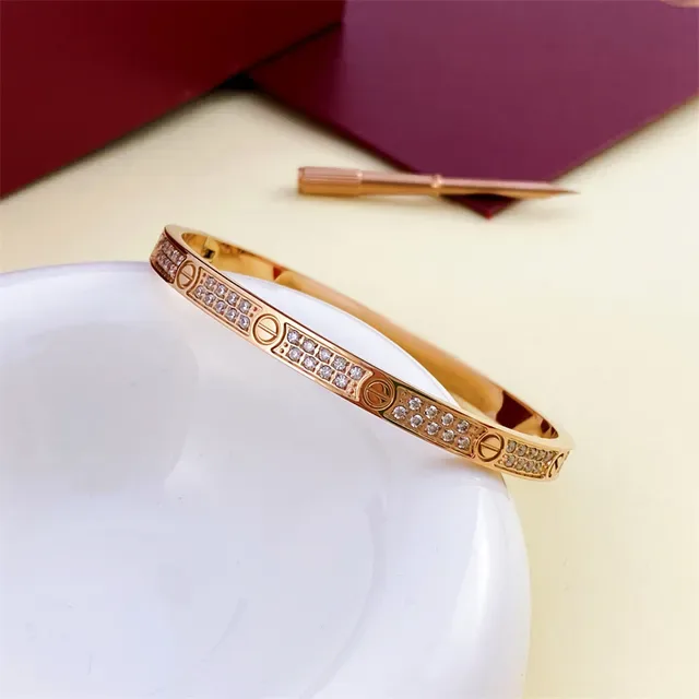 Cartier Juste un Clou Pavé Diamond Pulseira Rigida 3
