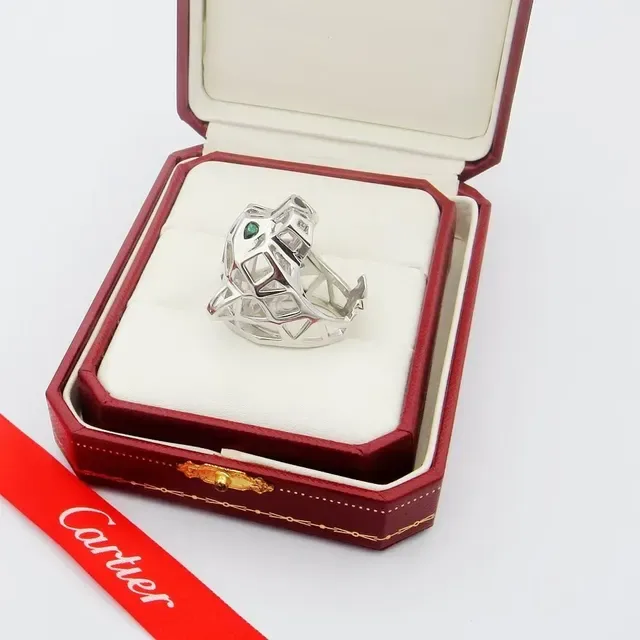 Bague Cartier Panthère de Cartier Or Blanc Pierre Verte 2