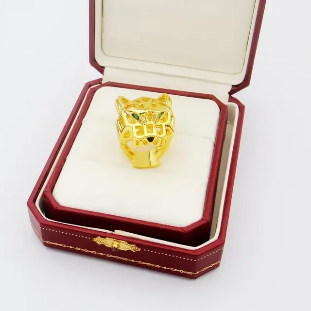 Bague Cartier Panthère de Cartier Or Blanc Pierre Verte 4