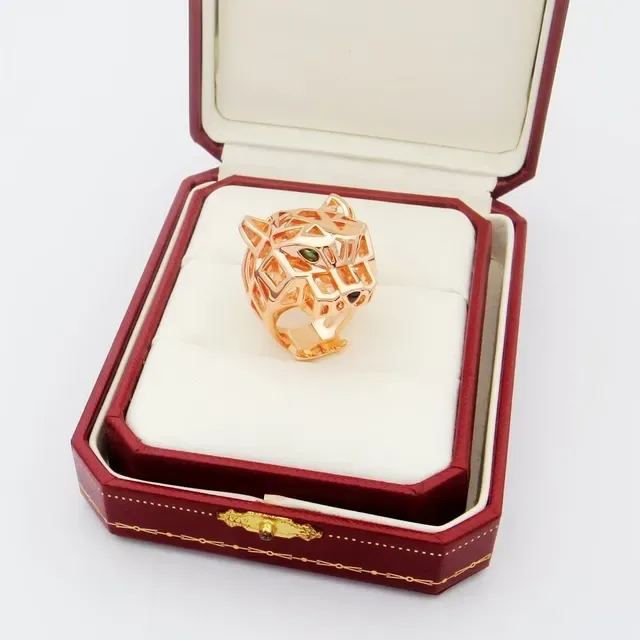 Bague Cartier Panthère de Cartier Or Blanc Pierre Verte 5
