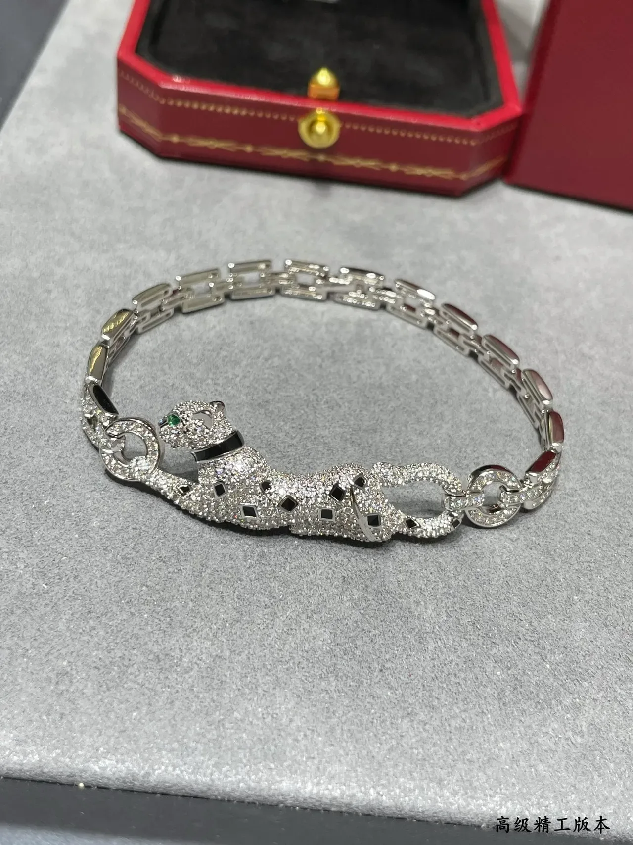 Bracelet Cartier Panthère diamants pavés Panther 5