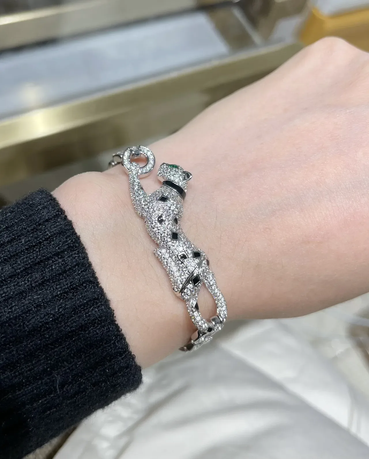Bracelet Cartier Panthère diamants pavés Panther 8