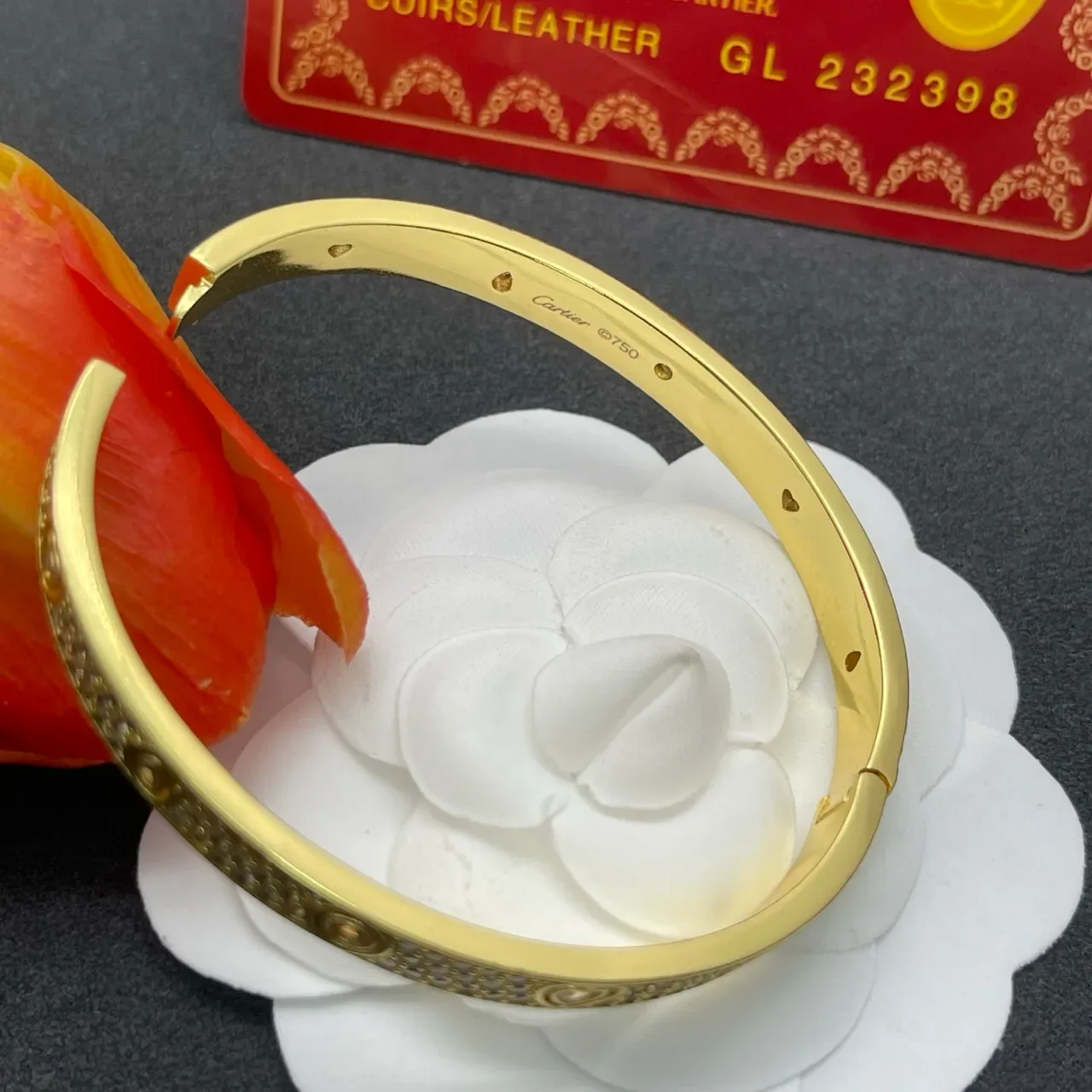 Cartier-Style Pavé Cristal Cœur Ovale Manchette 3