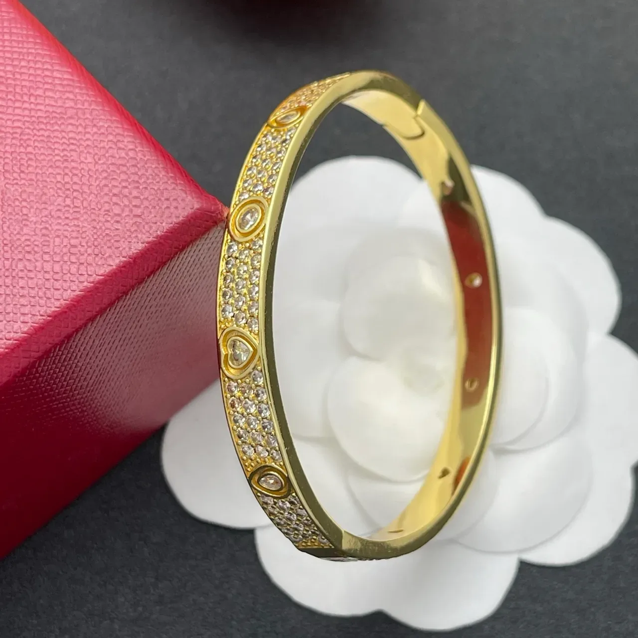 Cartier-Style Pavé Cristal Cœur Ovale Manchette 5