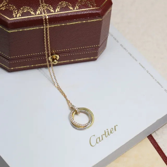 Collier Cartier Trinity Triple Interlocking Rings Pavé Diamant 6