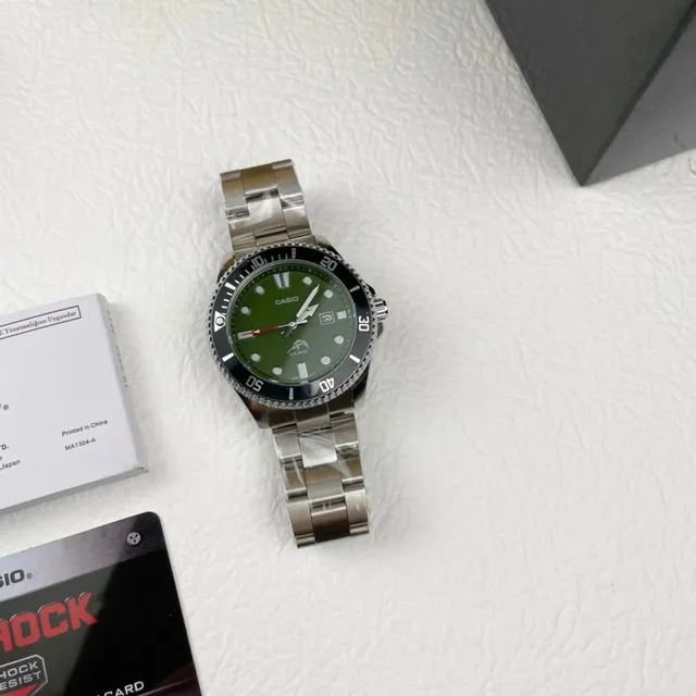 Casio Diver-Style Watch Green Dial Black Bezel Stainless Steel Sports Watch 4