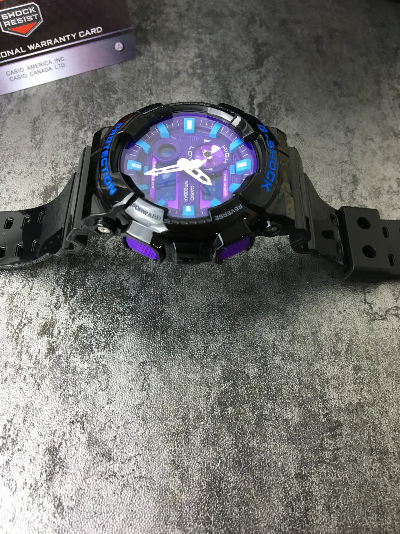 Casio G-Shock GA-100 Montre Sportive Violet et Bleu 5