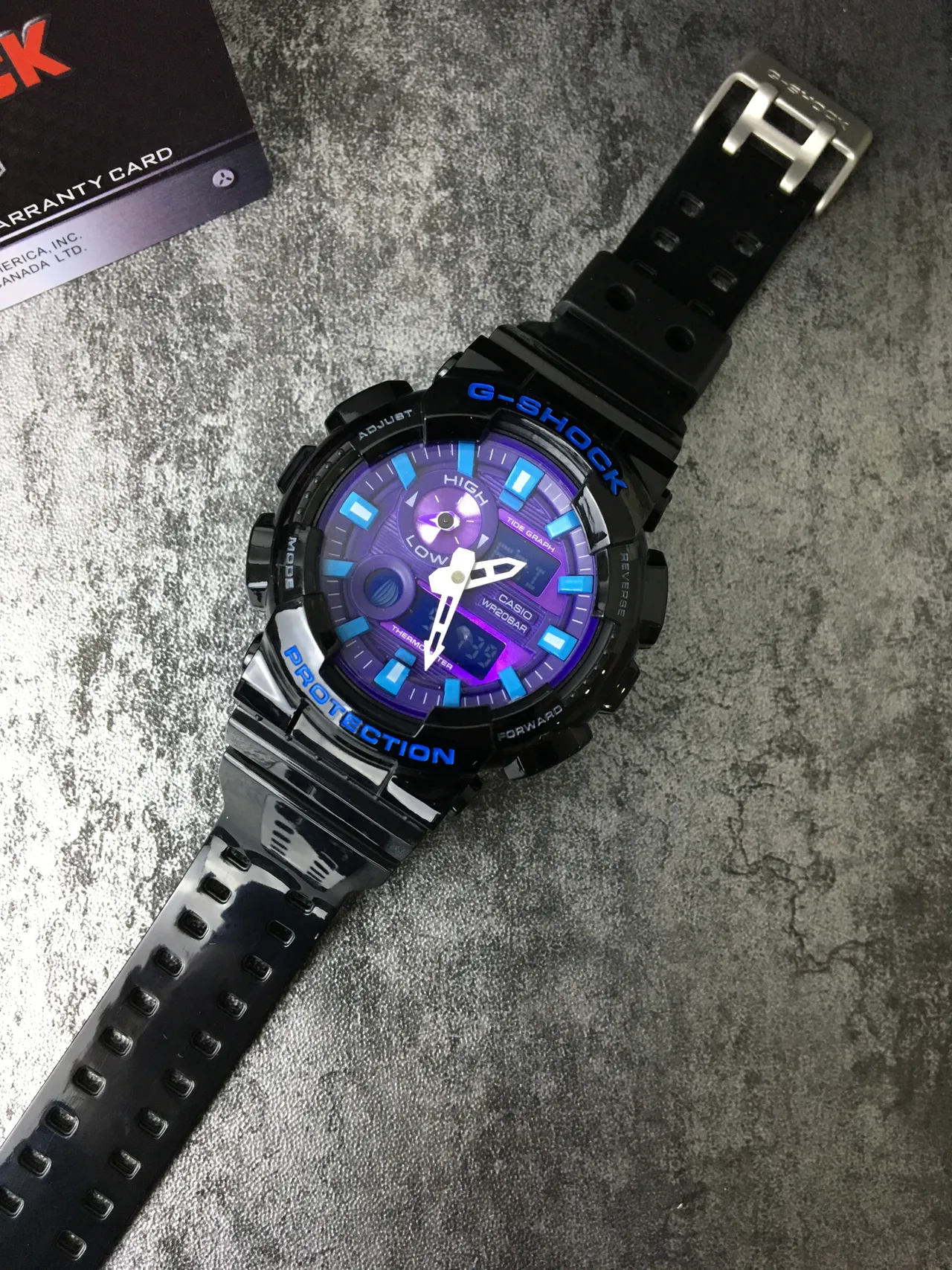 Casio G-Shock GA-100 Montre Sportive Violet et Bleu 6