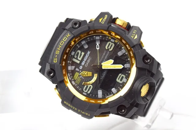 Casio G-Shock Mudmaster Black and Gold Sports Watch 8