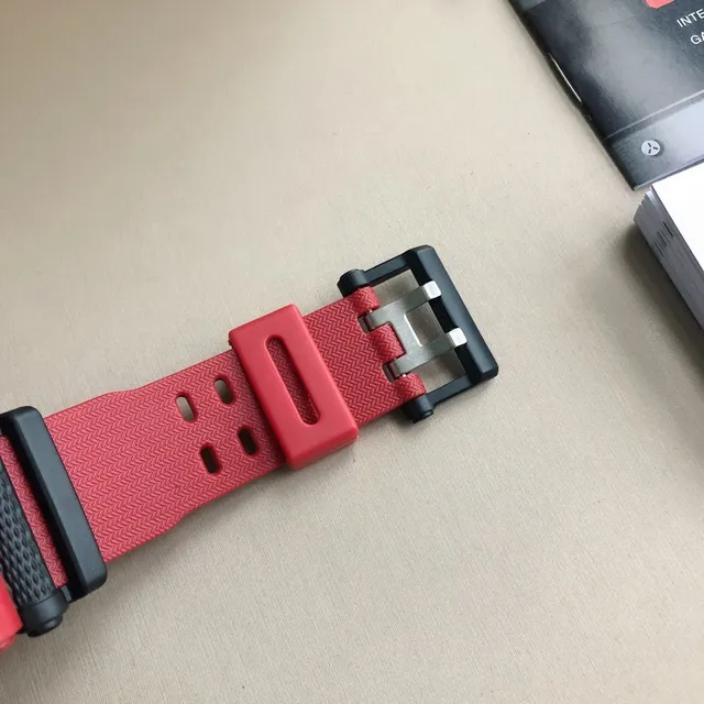 Casio G-Shock लाल रेजिन অ্যানালগ-ডিজিটাল স্পোর্টস ওয়াচ 2
