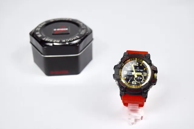Casio G-Shock montre de sport noire orange dorée robuste analogique-numérique montre 6