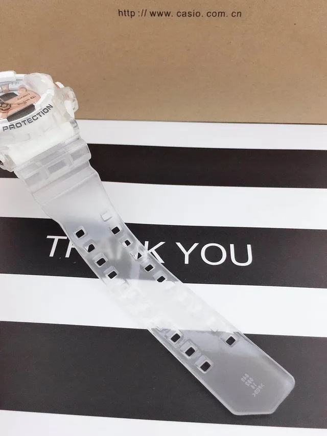 Casio GA-B2100 Boîtier de résine translucide doré transparent accents rose montre sportive 3