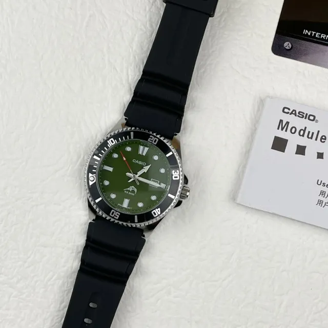 Casio Verde Preto Esfera Estilo Mergulhador Relógio 2
