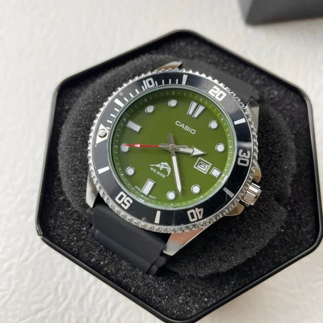 Casio Verde Preto Esfera Estilo Mergulhador Relógio 9