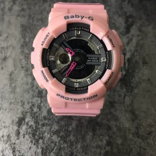 Casio Reloj Híbrido Analógico-Digital con Caja de Resina Chunky Rosa y Negro