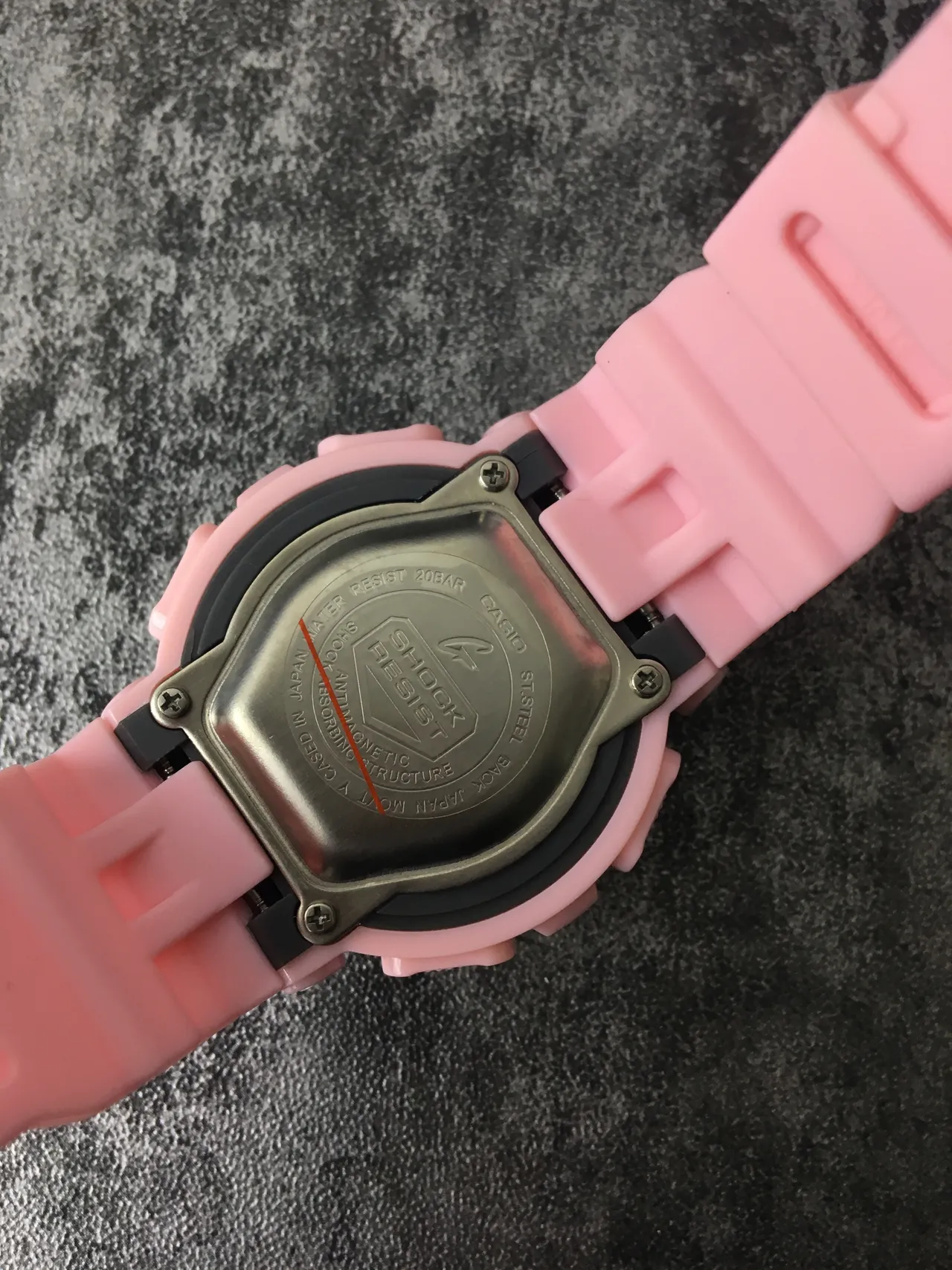 Casio Relógio Híbrido Analógico-Digital com Caixa de Resina Chunky Rosa e Preto 3
