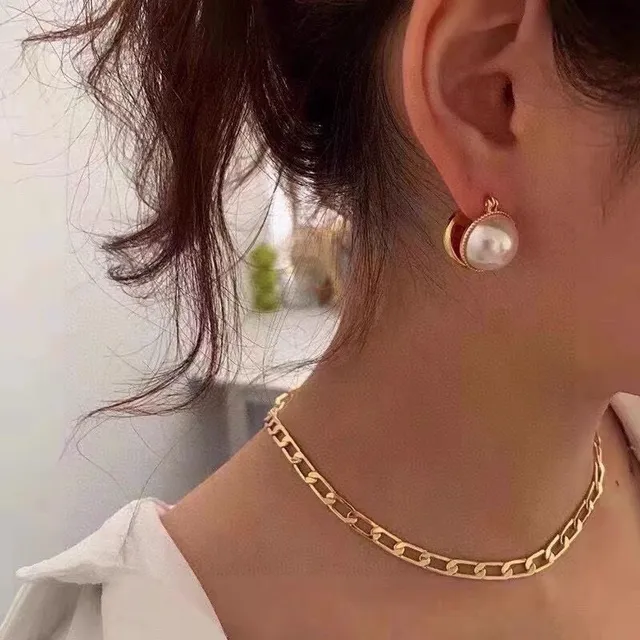 Celine Perle et Doré à Teinte Médaillon à Charnière et Boucles d'Oreilles Cerceau 8
