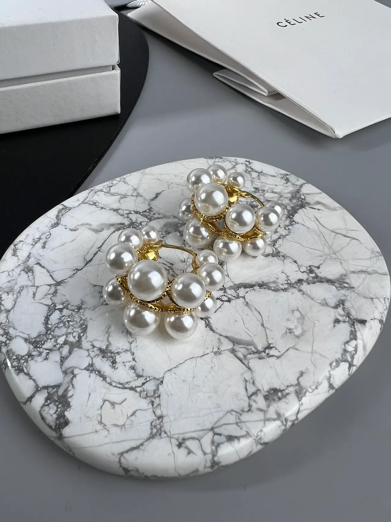 Céline White Silver Pearl Cluster Metal Jewelry 6